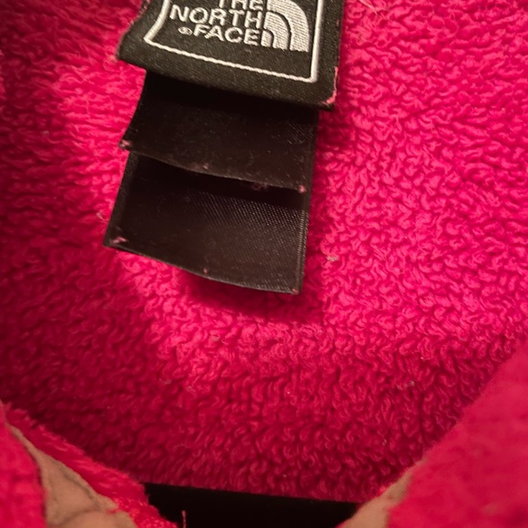 It’s a Girl North Face jacket. It’s large in size. - Picture 3 of 4